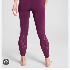 Athleta velvet plum laser cut Warp Knit 7/8 tights medium